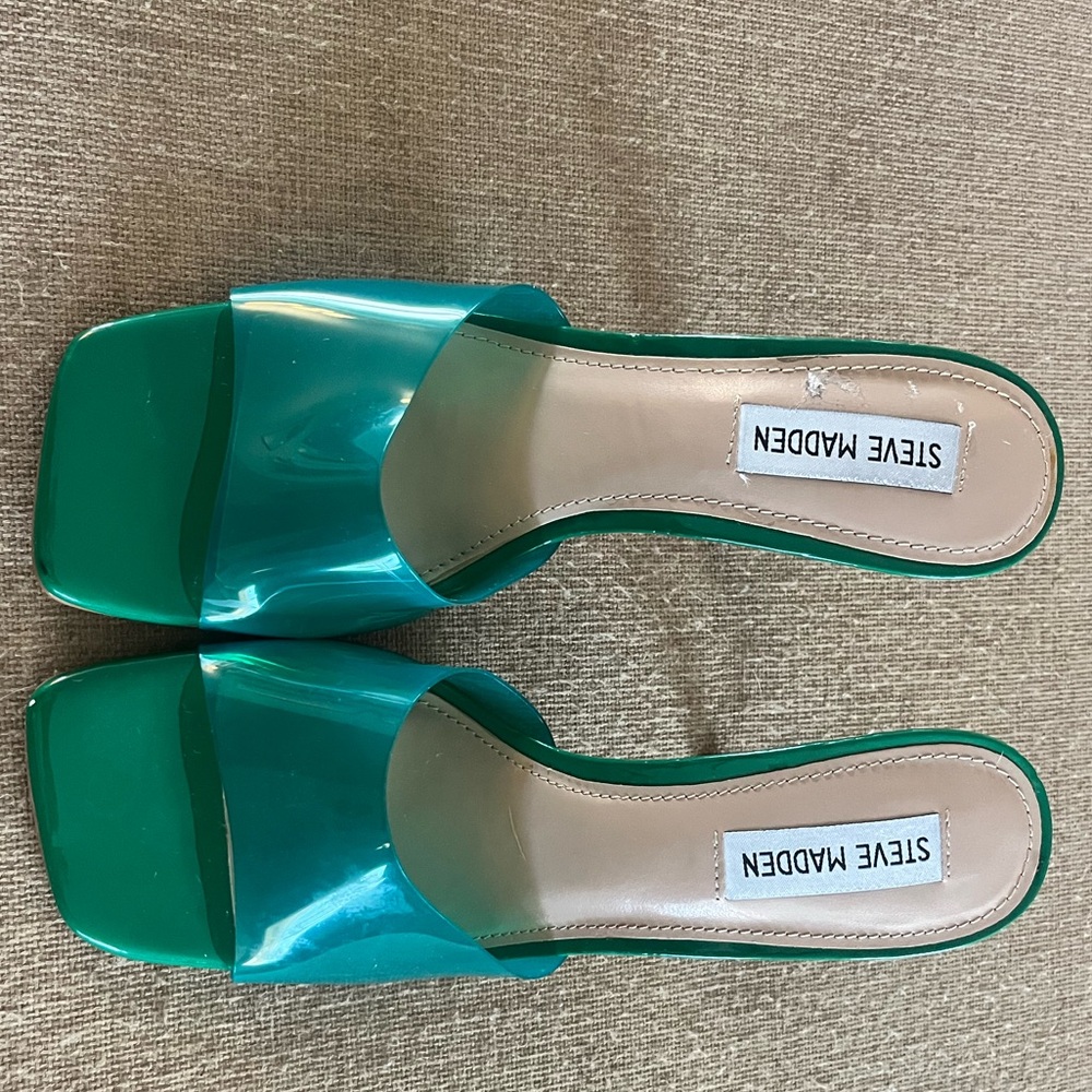 Steve Madden Signal Sandals
